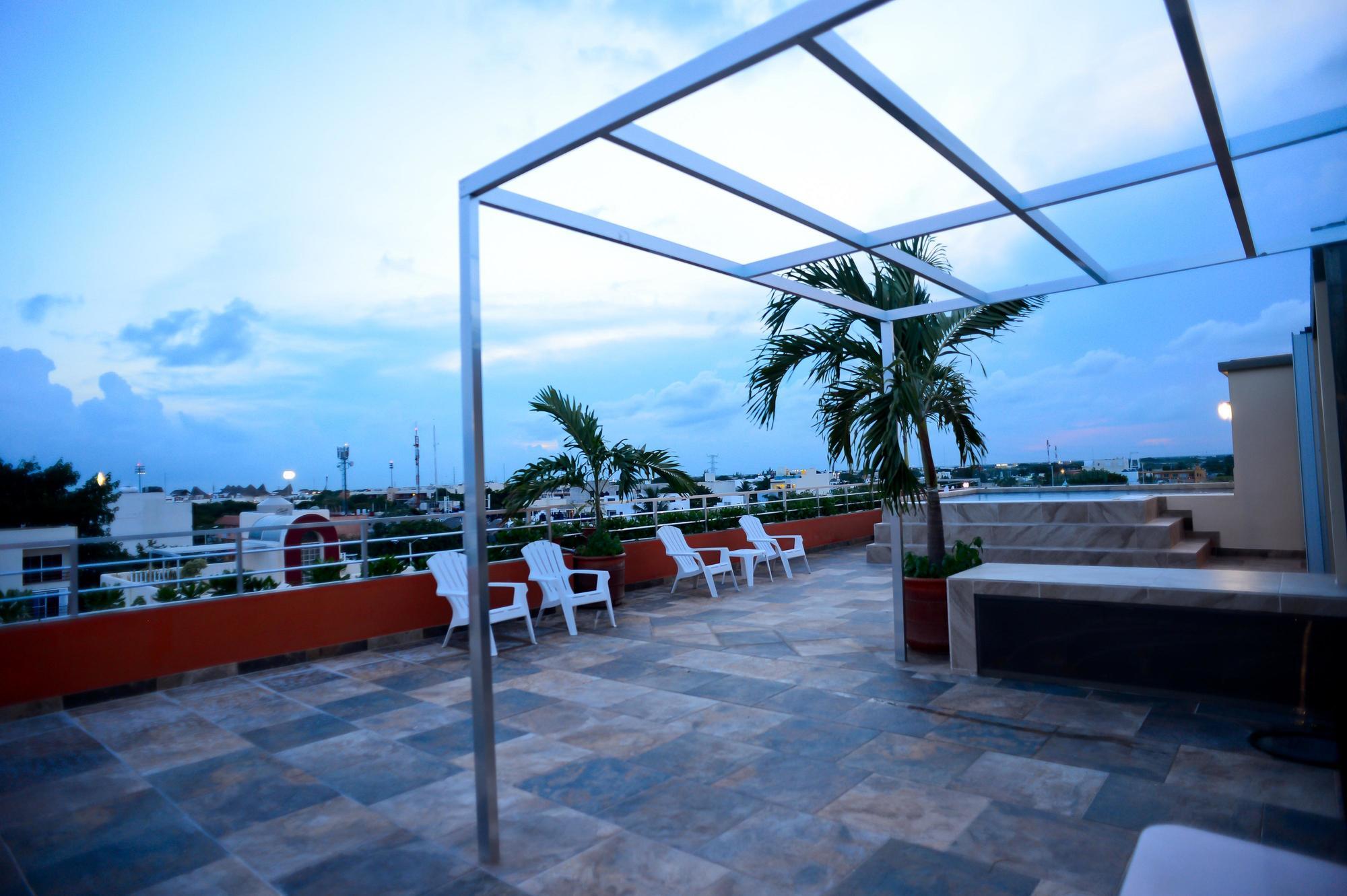 Sunrise 42 Suites Hotel Playa del Carmen Exterior foto