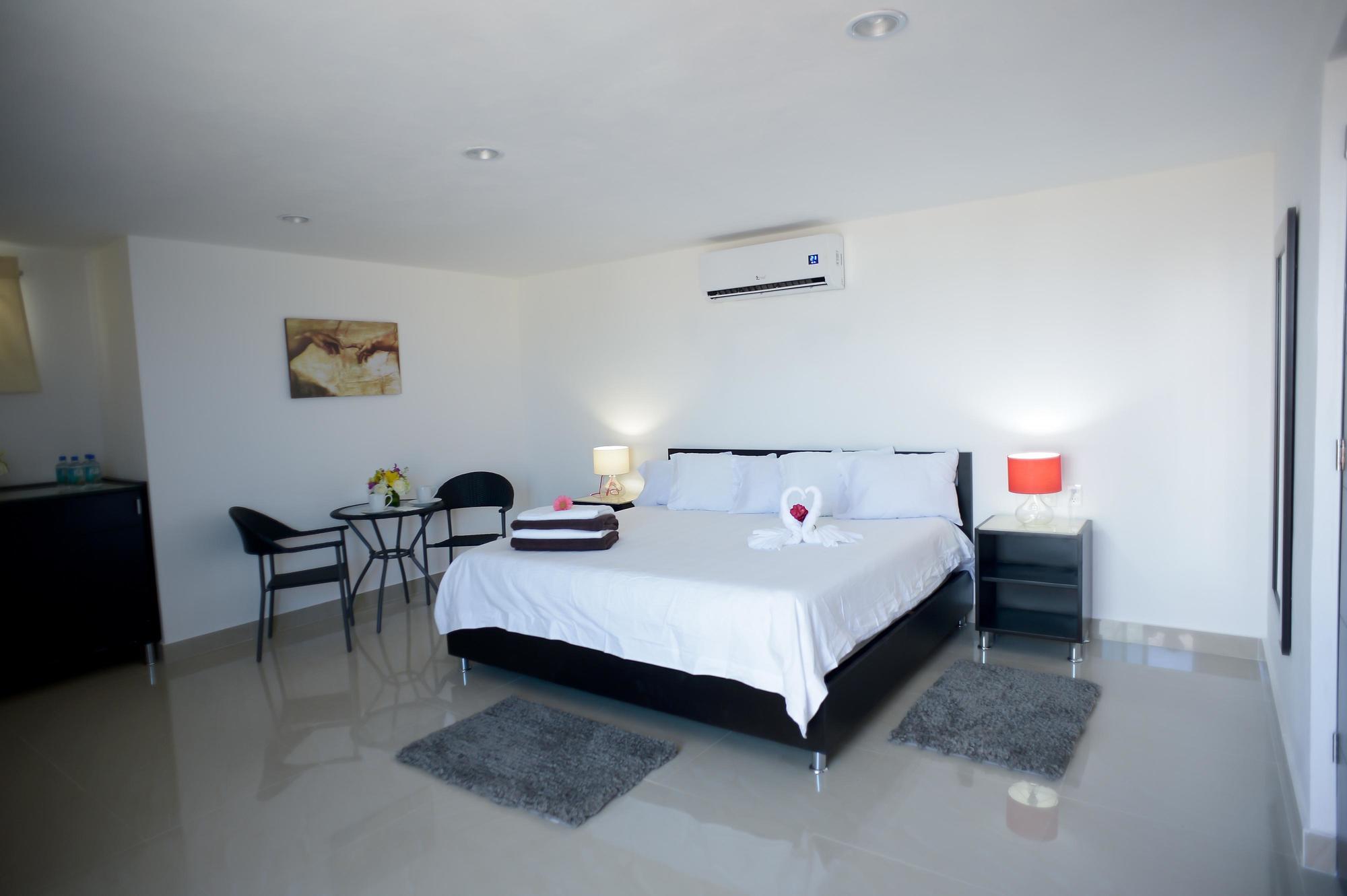Sunrise 42 Suites Hotel Playa del Carmen Exterior foto