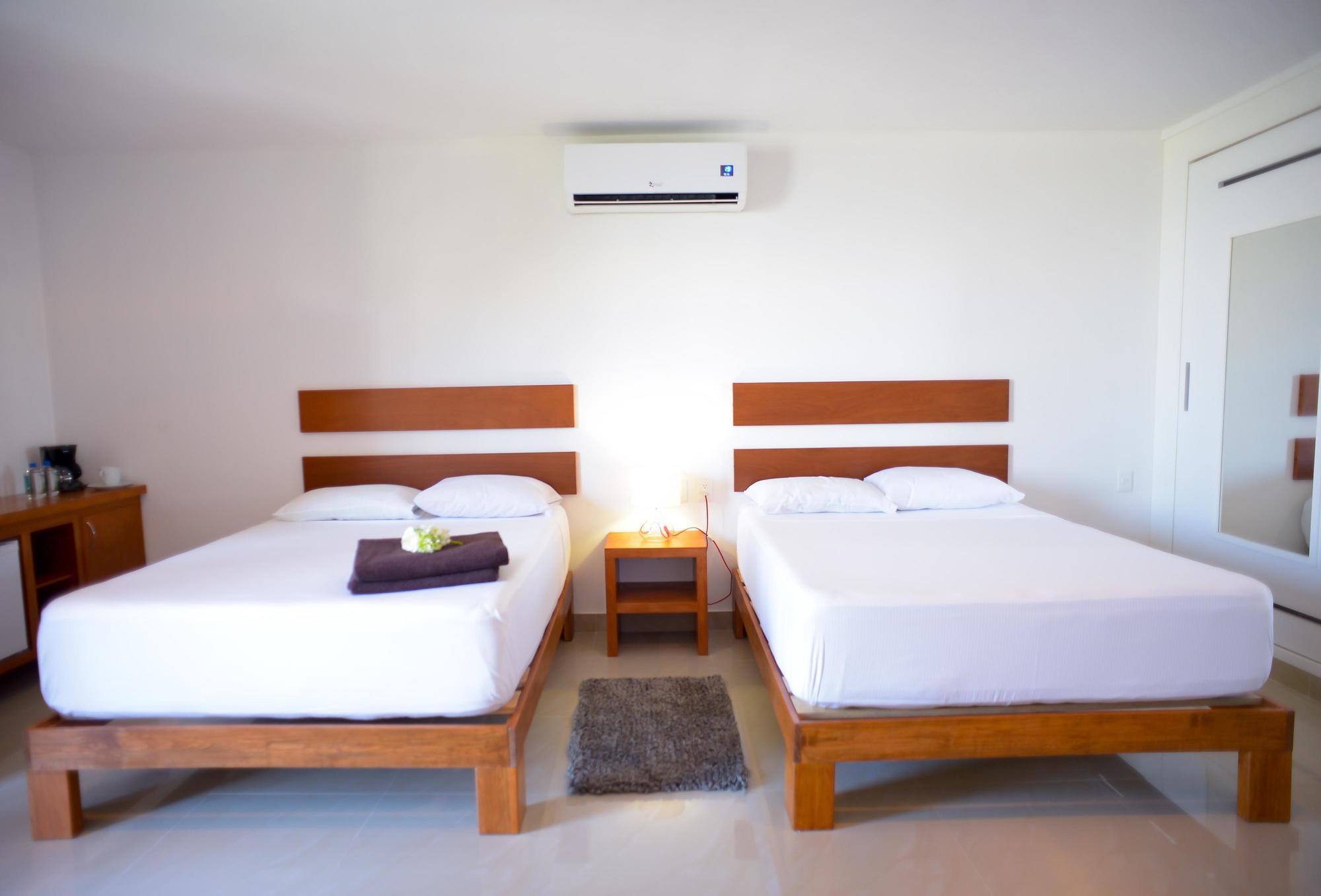 Sunrise 42 Suites Hotel Playa del Carmen Exterior foto